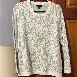Tahari Women's Sweater - Light Green Floral on White